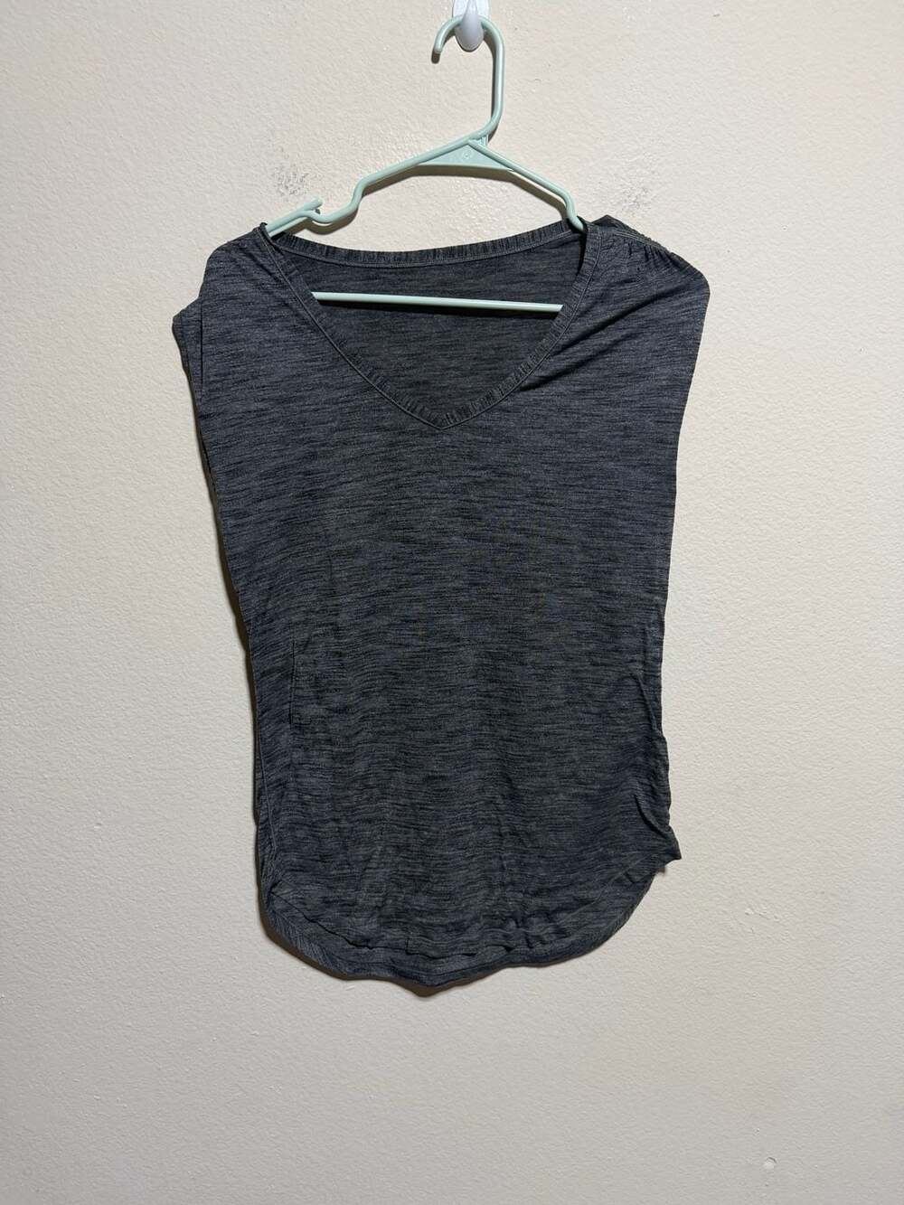 Lululemon Athletica Heathered Dark Grey V-Neck Cap Sleeve Athletic Workout Top